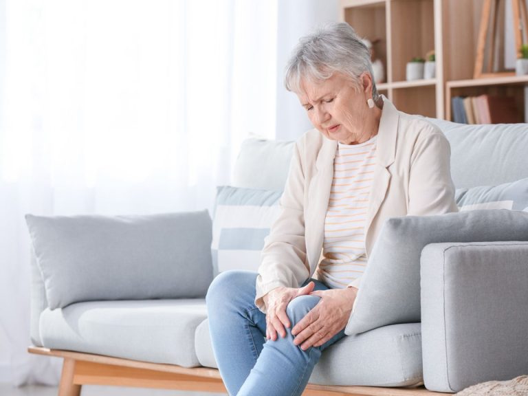 A Chiropractor Can Help with Knee Pain