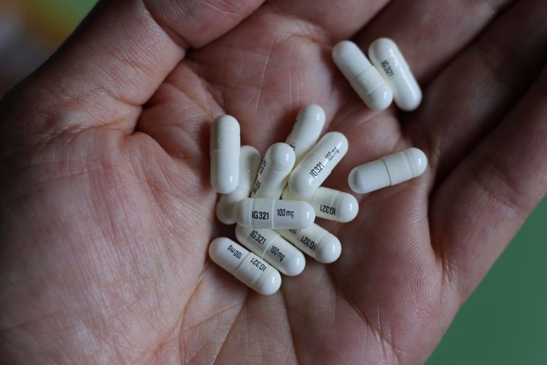 Hazards of Gabapentin: Navigating the Perils of a Widely Prescribed Pain Medication